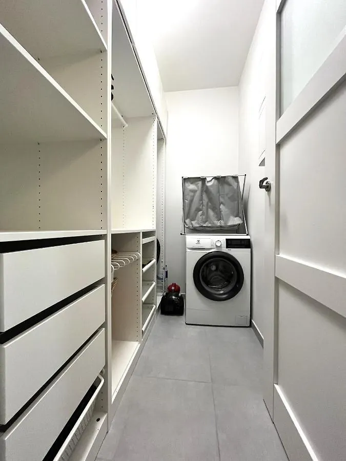 Dmowskiego 17F - Self Check-In 20H Apartment Wroclaw